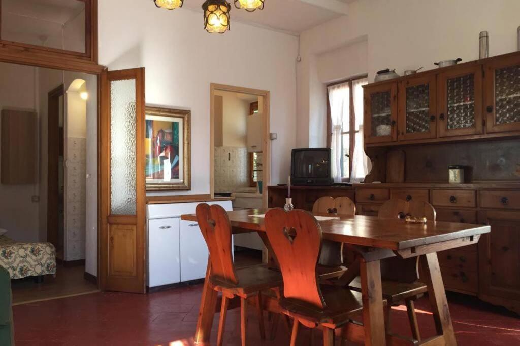 Nel Set Di Piccolo Mondo Antico Villa Viola Valsolda Екстериор снимка